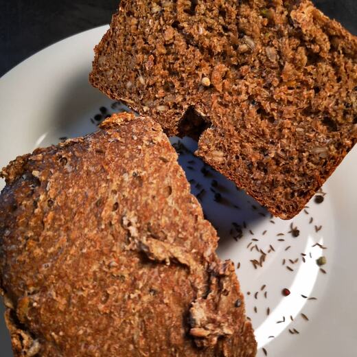 Würziges Vollkornbrot