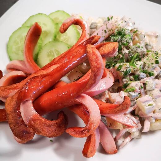 Wiener Würstchen mit selbstgemachtem Kartoffelsalat