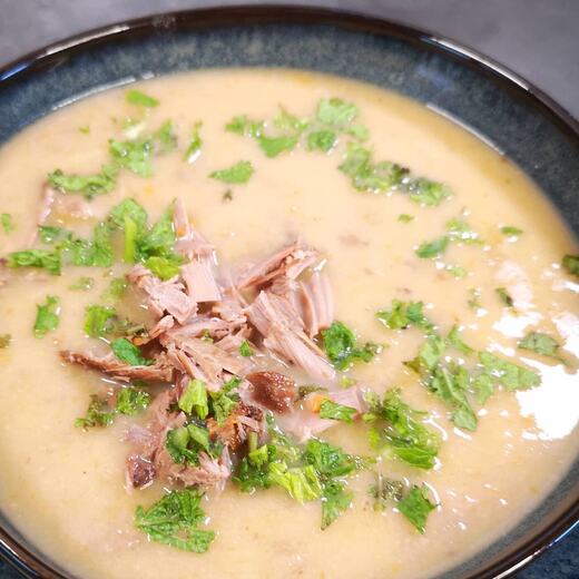 Herstrübchensuppe mit Entenfleisch