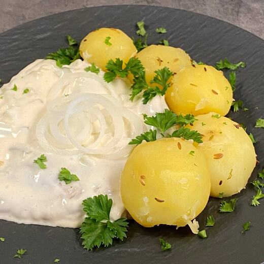 Marinierter Hering und Kartoffeln